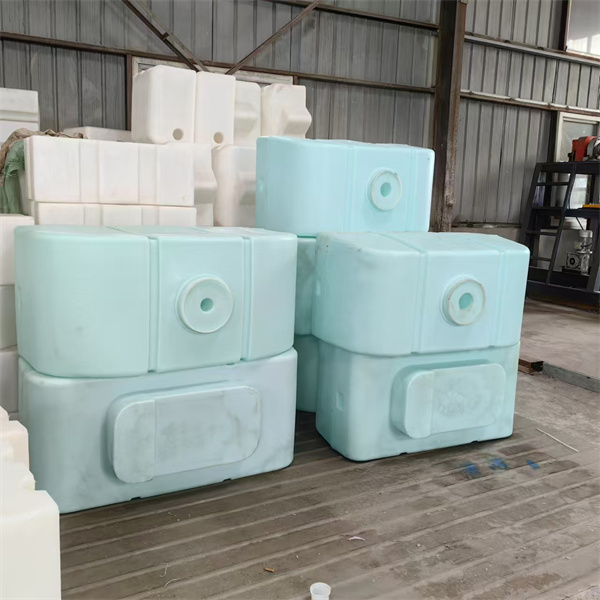 什么是園林機(jī)械水箱植保機(jī)械水箱？