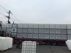 防腐塑料儲(chǔ)罐_塑料pe儲(chǔ)罐_聚乙烯儲(chǔ)罐廠家出貨